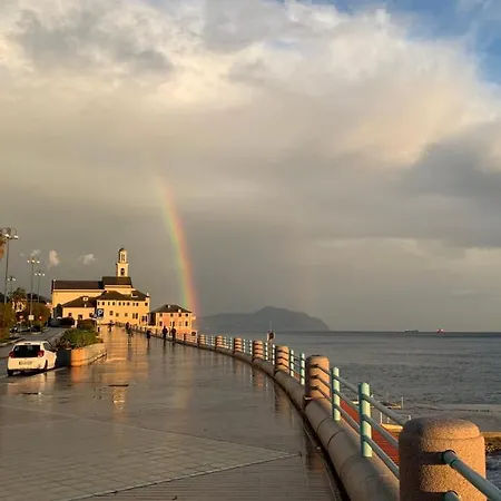 Vista Su Tutta La Citta Lägenhet